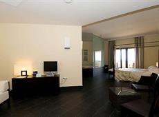 Falconara Charming House & Resort 4*