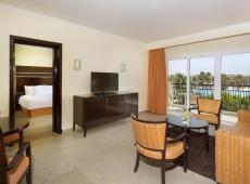 DoubleTree by Hilton Sharm El Sheikh - Sharks Bay Resort 4*
