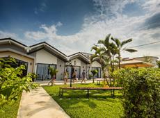 Sandy Clay Bungalows 3*