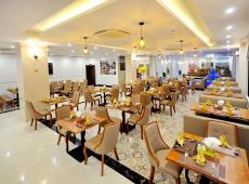 Crown Nguyen Hoang Hotel 3*
