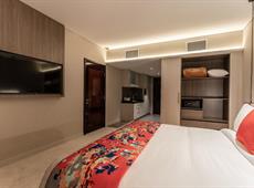 Leva Hotel and Suites Mazaya Centre 4*