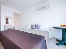A. Maos Hotel Apartments 3*