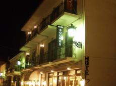 Kouros Hotel 3*