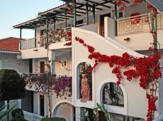 Louros Beach Hotel & SPA 3*