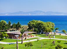 Oceanis Beach & Spa Resort 4*