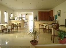 Niros Beach Apartments 3*