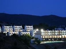 Evia Hotel & Suites 4*