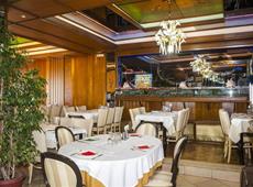 Zografos Hotel & Restaurant 2*