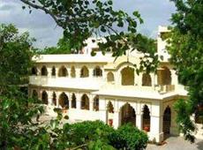 Bissau Palace 3*
