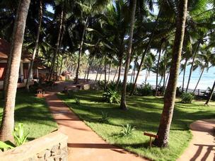 Coconut Bay Beach Resort 4*