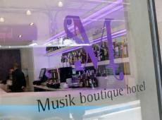 Musik Boutique 3*