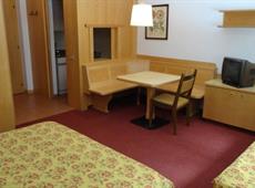 Ambiez Residencehotel 3*