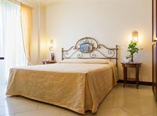 Diamond Hotel & Resort Naxos 5*