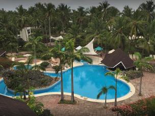 Diani Reef Beach Resort & Spa 5*