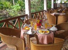 Pinewood Beach Resort Mombasa 3*