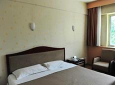 Rongbao Hotel 3*