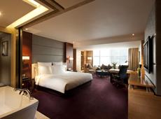 Hilton Shanghai Hongqiao Hotel 4*