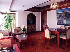Hua Ting Hotel & Towers 5*