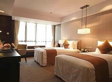 Pudong Hotel 3*