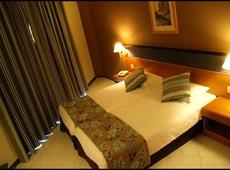 115 The Strand Hotel & Suites 3*