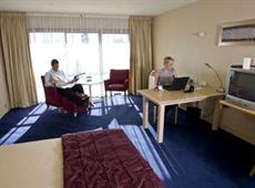 Holiday Inn On Avon Christchurch 3*
