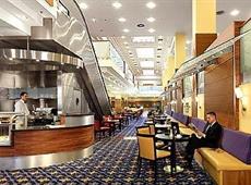 Courtyard by Marriott Warsaw Airport 4*