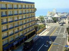Holiday Inn Santa Monica 3*