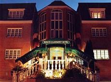 Claremont Hotel 2*