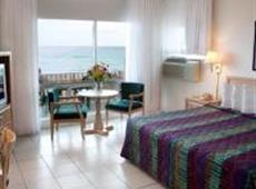 Days Hotel Thunderbird Beach Resort 2*
