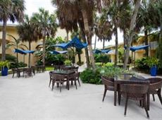 Hotel Indigo Miami Lakes 3*