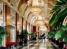 Waldorf Astoria Hotel & Towers 5*