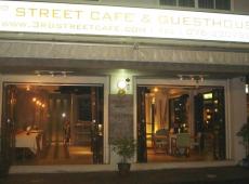 3rd Street Cafe & Guesthouse 3*