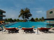 B-Lay Tong Beach Resort 4*