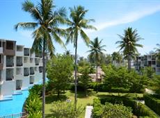 Le Meridien Phuket Mai Khao Beach Resort 5*