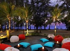 Le Meridien Phuket Mai Khao Beach Resort 5*