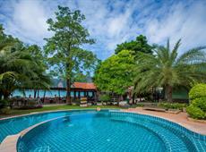 Andaman Beach Resort 3*