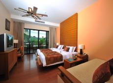 Avani Ao Nang Cliff Krabi Resort 4*