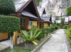 Diamond Cave Resort 3*
