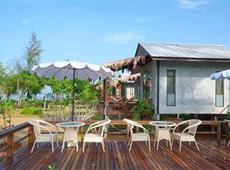 Islanda Eco Village Resort 4*