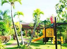 Timber House Resort 3*