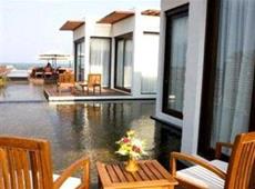 The Rock Beach Resort and Spa 4*