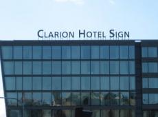 Clarion Hotel Sign 4*
