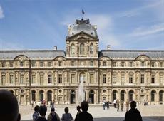 Timhotel Le Louvre 2*