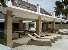 Estacio Uno Boracay Resort 4*