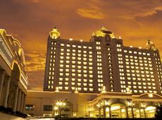 Waterfront Cebu City Hotel & Casino 4*