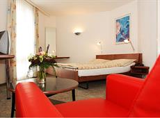 Hotel Schweizerhof 3*