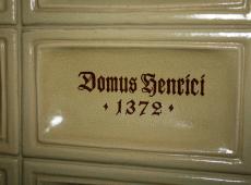 Domus Henrici 4*