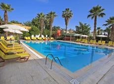 Malibu Resort Hotel 3*