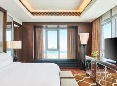 Hilton Dubai Al Habtoor City 5*