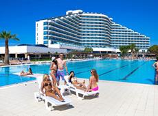 Venosa Beach Resort & Spa 5*